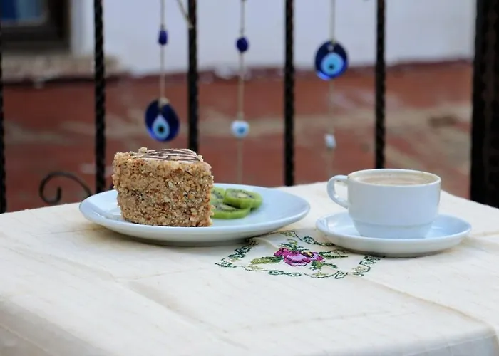 Hotel Manolian Sirince 3*