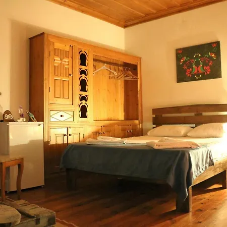 Manolian Sirince 3*